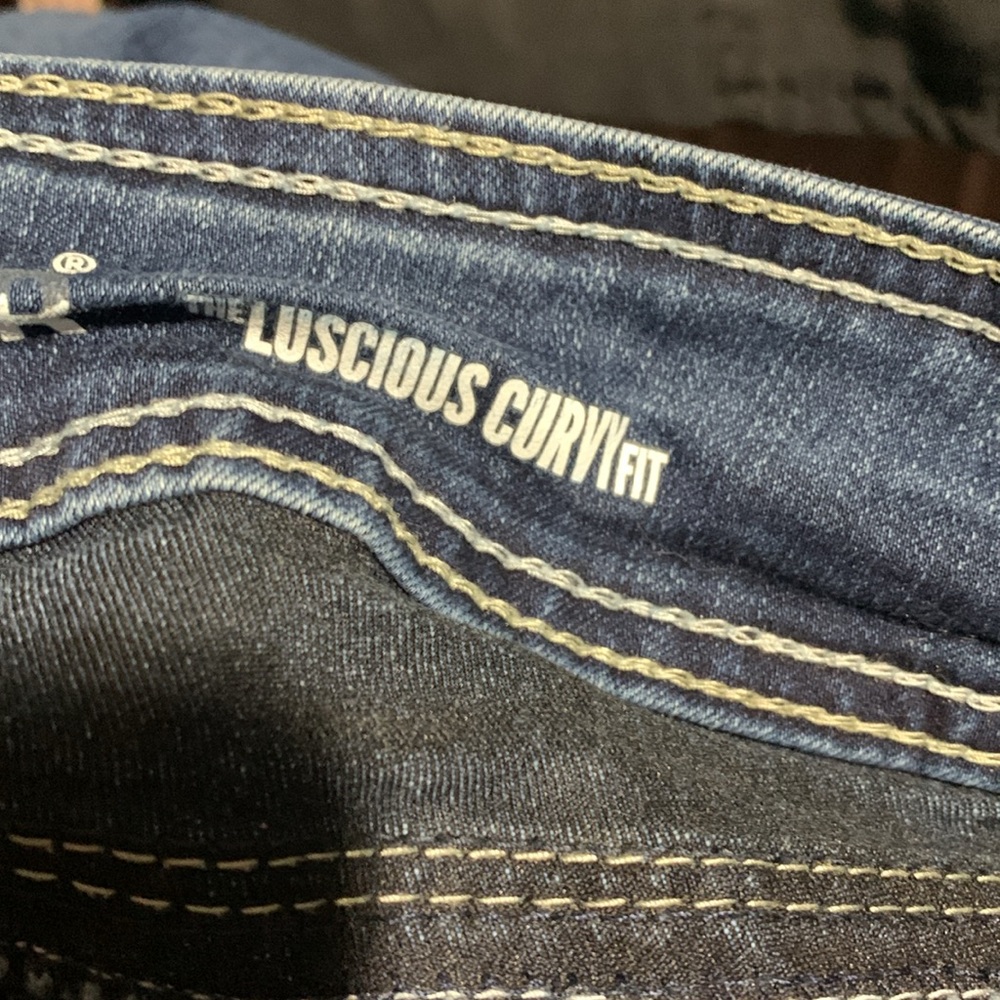 Wallflower Jeans 7 Reg Jr Blue Stretchy Bootcut Embroidered Back Flap Pockets - Picture 12 of 15